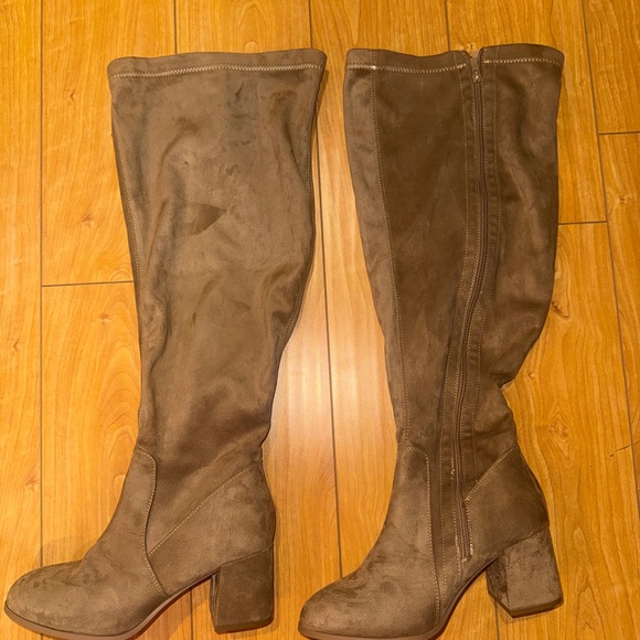 Elegant Tan Knee-High Torrid Wide Calf Boot - Picture 2 of 5